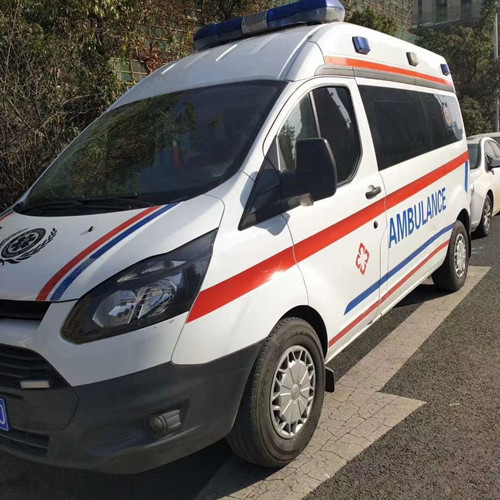 西工品质救护车出租,为您的健康出行负责